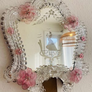 RZADKIE zabytkowe lustro ze szkła weneckiego Murano z grawerowaną figurką | Włoskie | Lata 60. XX wieku