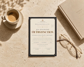 Puede incluir: Una tarjeta de invitación rectangular con borde negro y fondo crema. El texto dice: Wellington & Co. An Evening of Distinction, Saturday, October 7, 2028, The Grand Ballroom, New York, New York, 6:30 PM, 7:30 PM.