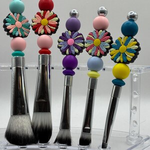 Handmade/Beaded 5-Piece Spring Themed Silver Make-Up Brushes Set With Daisy Focal Beads| Proceeds Support Mental Health