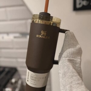 Stanley Quencher H2.0 Flowstate Tumbler 40 oz Chocolate Gold Stainless Cup image 2