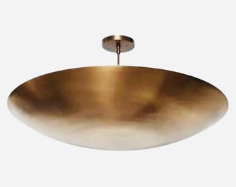 Plafoniera artigianale in ottone grezzo, apparecchio a incasso moderno, lampada a ciotola in stile metà secolo, lampada da soffitto minimalista in ottone, illuminazione di lusso per la casa.