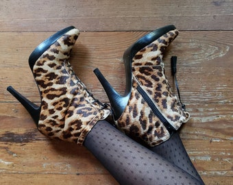 Vintage 90s Leopard Print Cowhide Stiletto Booties, Size 7