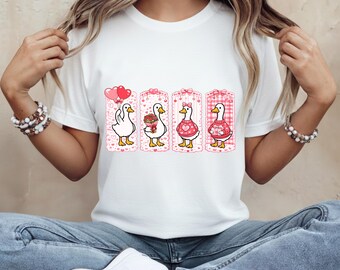 Valentine T Shirt Duck Graphic Tee Cute Animal Shirt Unisex Cotton Comfort Colors Heart Graphic Casual Aesthetic Giftable Soft Tee
