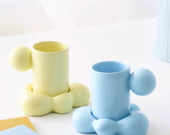 Juego de tazas de cerámica hechas a mano / Tazas esculturales con base de burbujas / Diseño moderno en tonos pastel / 100 ml