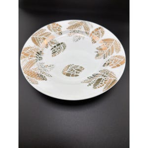 Nicole Miller Home NMH12 Gold Mosaic Leaf Salad Plate 8 Inch White Metallic image 3