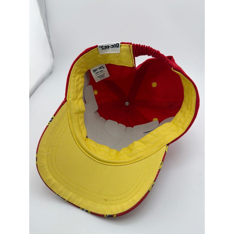 Buc-ee's Youth Red Baseball Cap Beaver Logo UPF 50 Print Brim Elastic image 4