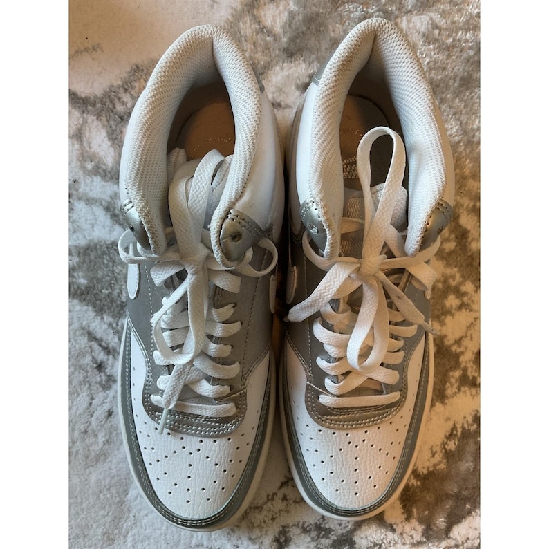 Nike Air Force 1 High Top Sneakers White Silver Size 9 image 1