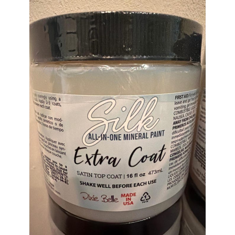 Dixie Belle Silk All-In-One Mineral Paint Extra Coat Satin Top Coat 16oz 4 left image 2