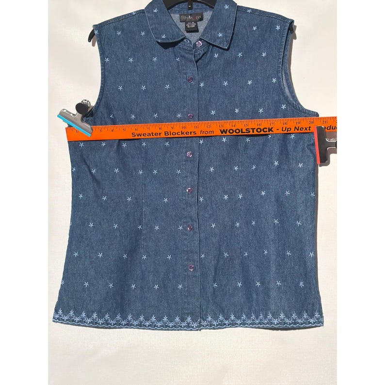 Style & Co Women's Denim Sleeveless Button Up Shirt 16 Blue Embroidered image 5