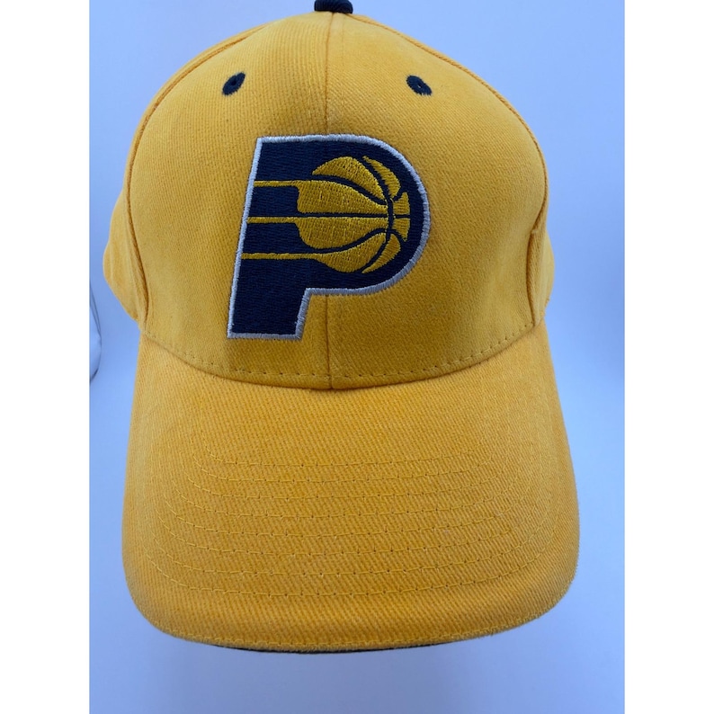 Gorra de béisbol ajustable bordada en amarillo y azul marino de los Indiana Pacers imagen 1