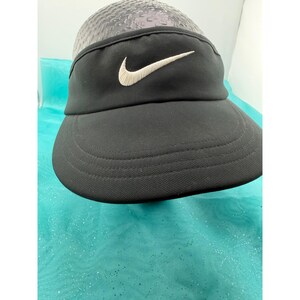 Nike Golf Visor Schwarz-Weiß Swoosh Hut mit verstellbarem Riemen für Damen und Herren Bild 8