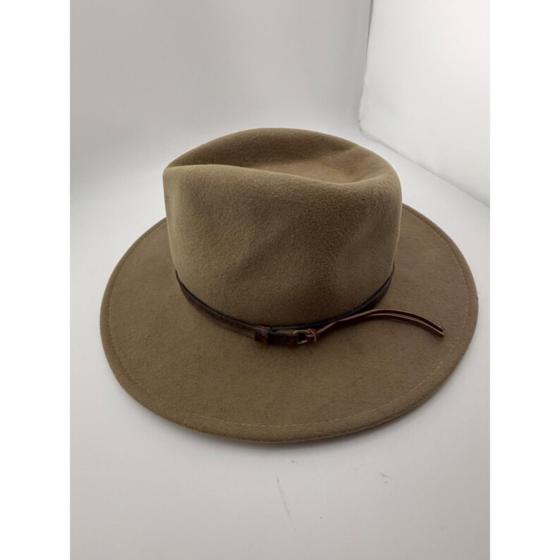 Sombrero Fedora de lana LiteFelt de Overland Outfitters, color topo, con banda de cuero marrón, talla mediana imagen 3