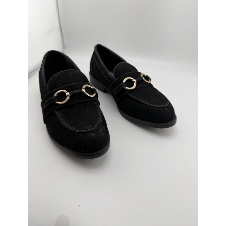 Jones New York Coral Womens Black Faux Suede Bit Loafers Gold Hardware Size 7 image 2