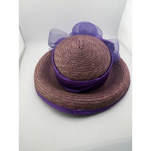 Vintage Purple Straw Cloche Hat Satin Bow Tulle Flower Tea Party Church image 2