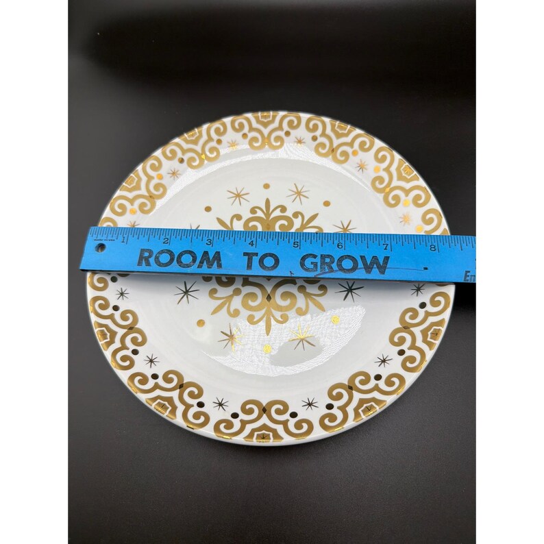 Target Holiday 09 Gold Scroll Star Porcelain Dinner Plate 10.5 Inch 2009 image 4
