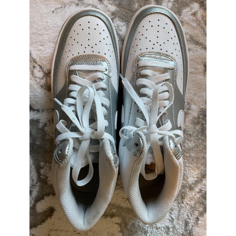 Nike Air Force 1 High Top Sneakers White Silver Size 9 image 2
