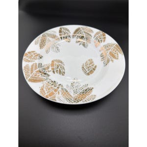 Nicole Miller Home NMH12 Gold Mosaic Leaf Salad Plate 8 Inch White Metallic image 2