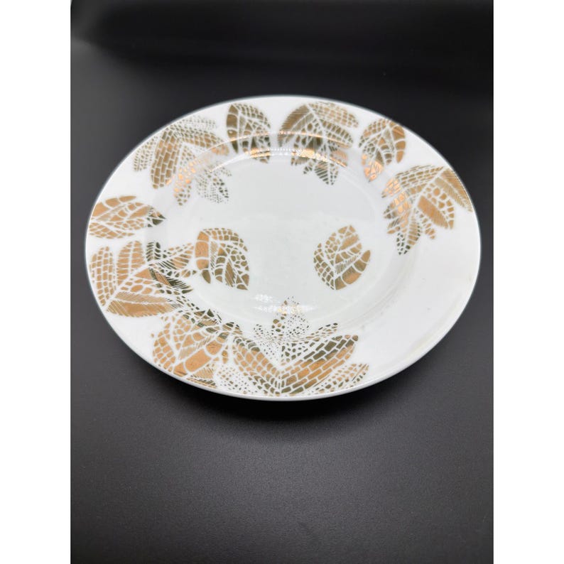 Nicole Miller Home NMH12 Gold Mosaic Leaf Salad Plate 8 Inch White Metallic image 2
