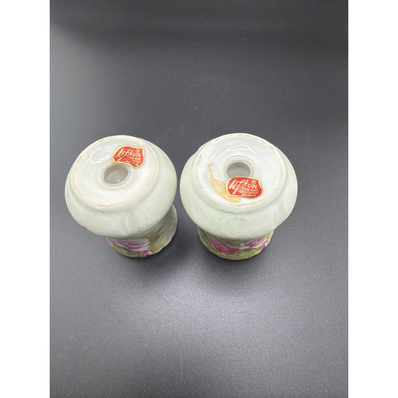 Salero y pimentero vintage Lefton Japan Rose Chintz 665R Rosas Rosas Oro imagen 3