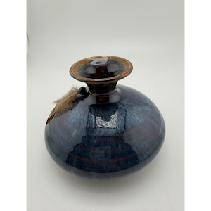 Studio Pottery Blue Drip Glaze Round Vase Feather Accent Signed 5 Inch image 2