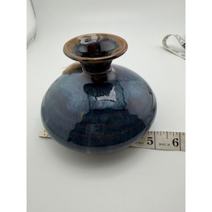 Studio Pottery Blue Drip Glaze Round Vase Feather Accent Signed 5 Inch image 8