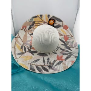 Lucky 7 USA Womens Cream Wide Brim Straw Sun Hat Floral UV Protection image 1