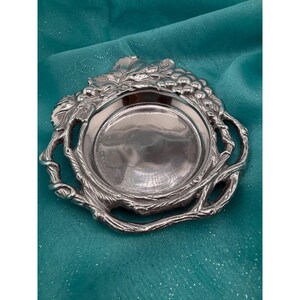 Arthur Court 1992 Grapevine Aluminum Wine Bottle Coaster Silver Tone Barware image 2