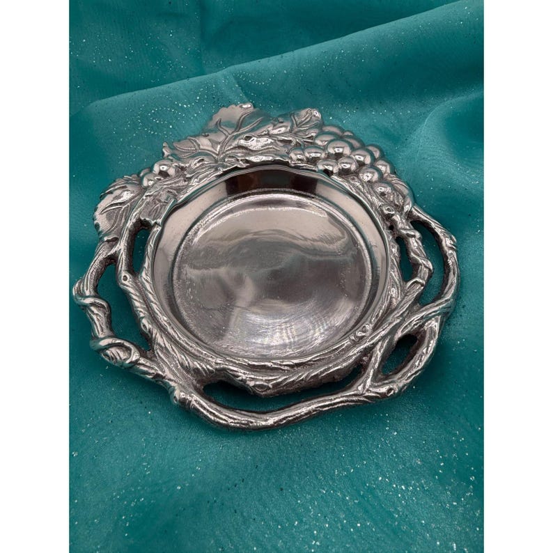 Arthur Court 1992 Grapevine Aluminum Wine Bottle Coaster Silver Tone Barware image 2