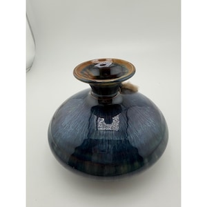 Studio Pottery Blue Drip Glaze Round Vase Feather Accent Signed 5 Inch image 3