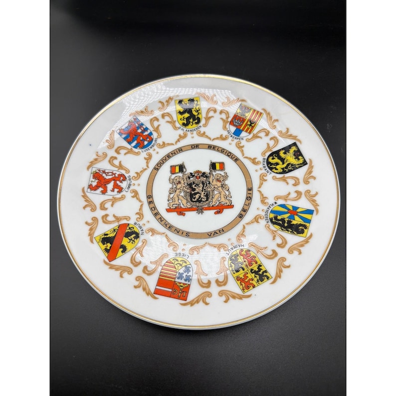 Vintage Belgium Souvenir Plate Heraldic Crests Coat of Arms Gold Rim 8.25 Inch image 1