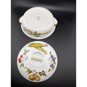 Royal Worcester Evesham Gold 7.75 Inch Round Casserole Serving Dish image 3