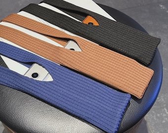 Funda para iPhone 12–17 Pro Max/Plus hecha a mano con ganchillo – Bolso bandolera y correa para la muñeca, funda tipo calcetín suave