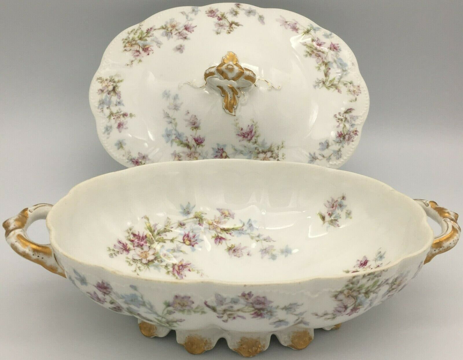 Haviland Limoges Schleiger 91F Round covered vegetable bowl Bowls