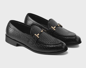 Handmade Woven Leather Loafers: Black Intrecciato Slip-On Dress Shoes with Gold Buckle