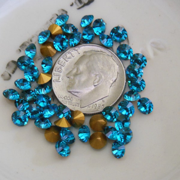 Blue Zircon GF 32pp Vintage Swarovski 1012 Chatons Rhinestones