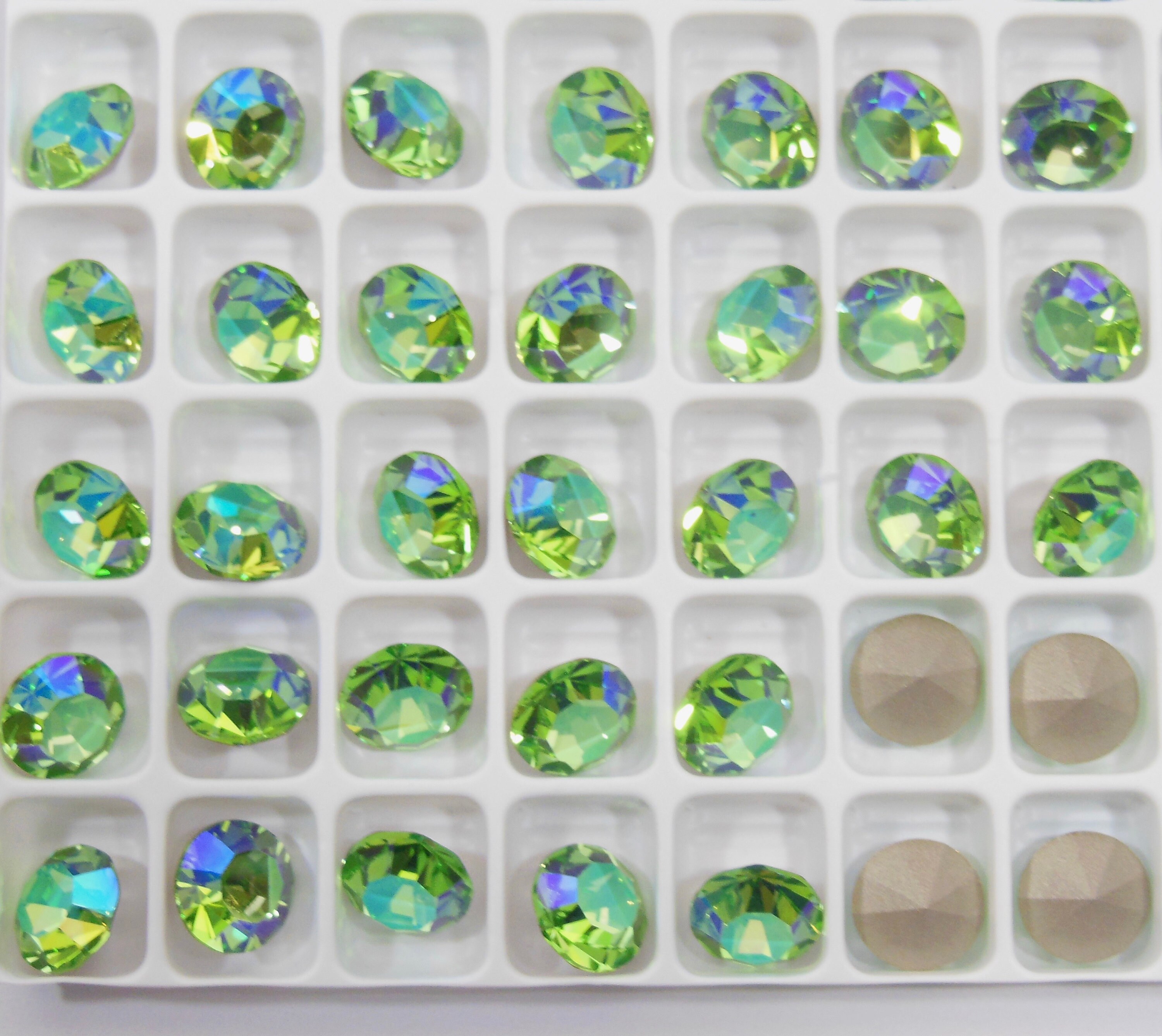 39ss - 8mm Aqua Bohemica Sparkles F Preciosa Maxima Chatons