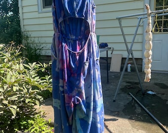 Jumpsuit mit umgekehrtem Batikmuster, Boho-Romper mit weitem Bein, Upcycling-Festivalmode, Größe L