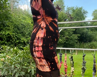 Swingkleid mit umgekehrtem Batikmuster, Schwarz, Orange, Rot, Tanktop mit hohem Kragen, Upcycling-Grunge-Stil, XS