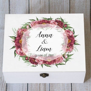 Personalisierte Hochzeitskarte Box, Burgunder Blumen Kartenbox, hölzerne Erinnerungsbox, große benutzerdefinierte Erinnerungsbox, Hochzeitskartenhalter weiße Kartenkiste