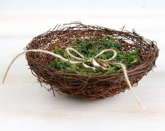 Rustic Bird Nest Ring Holder: Mossy Wedding Ring Bearer Box