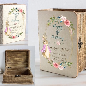 Scatola dei ricordi personalizzata di Peter Rabbit - Regalo per il primo compleanno - Scatola dei ricordi in legno per neonati - Regalo personalizzato per neonati - Scatola a libro