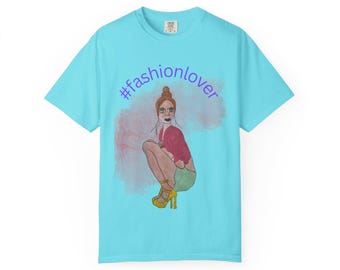 Fashion Lover T-shirt | Hair Stylist Illustration, Retro Chic