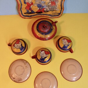 Vintage 1930s Happynak Disney Tin Plate Childrens Play, Juego de té de juguete #2 imagen 9