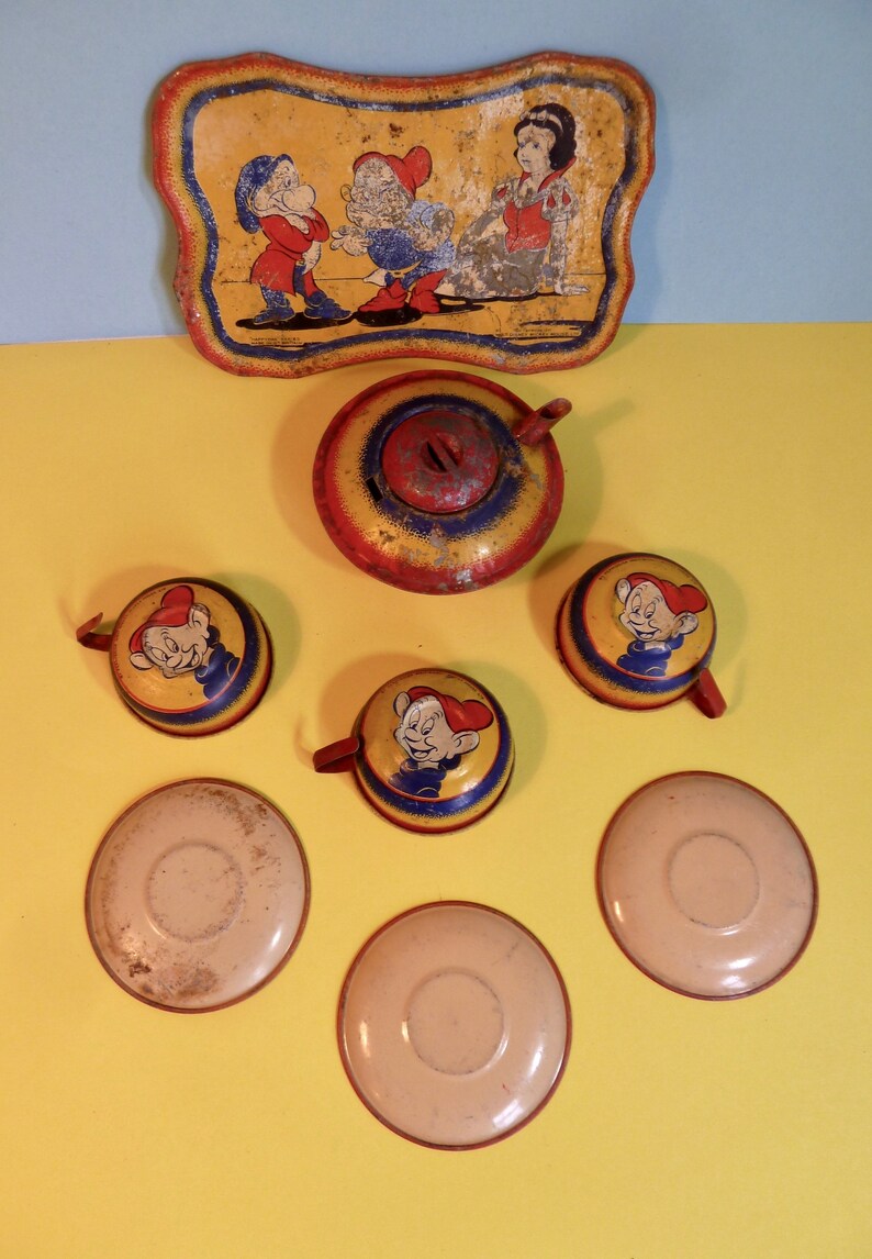 Vintage 1930s Happynak Disney Tin Plate Childrens Play, Juego de té de juguete #2 imagen 9
