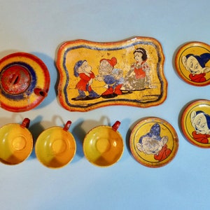 Vintage 1930s Happynak Disney Tin Plate Childrens Play, Juego de té de juguete #2 imagen 10