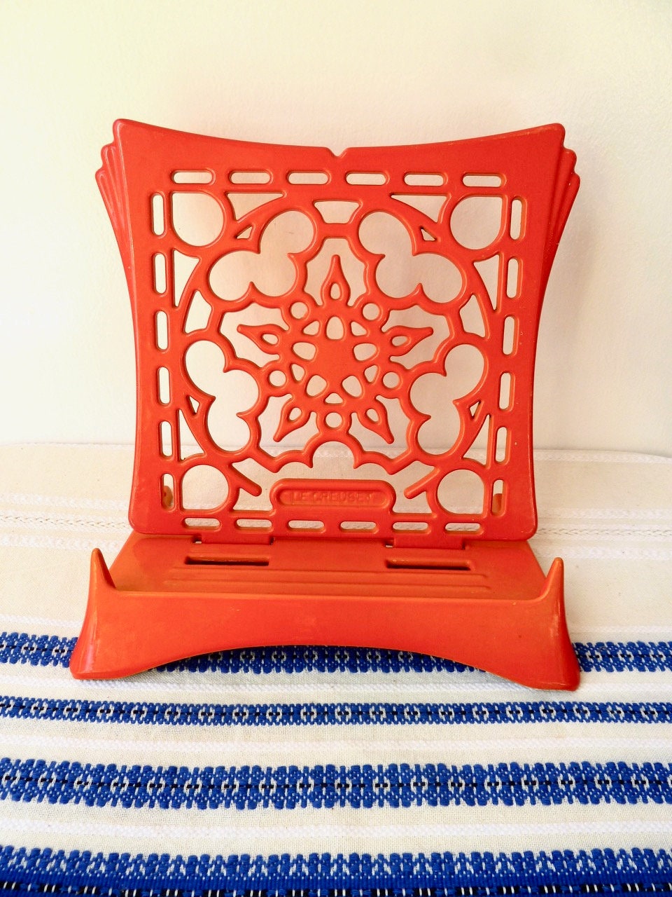 Vintage Le Creuset Cookbook Stand, Classic Volcanic Enameled
