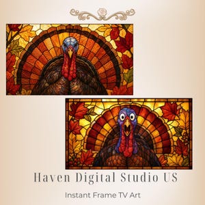 Op de afbeelding: Twee digitale kunstdisplays met een kalkoen met een uitgewaaierde staart, omringd door herfstachtige esdoornbladeren in glas-in-loodstijl. De bovenste kalkoen heeft een gesloten snavel, de onderste een wijd open snavel. Tekst: Haven Digital Studio US.