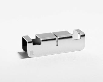 Stainless Steel Utensil Rest – Minimalist Flatware Holder for Table Settings (2 pcs)