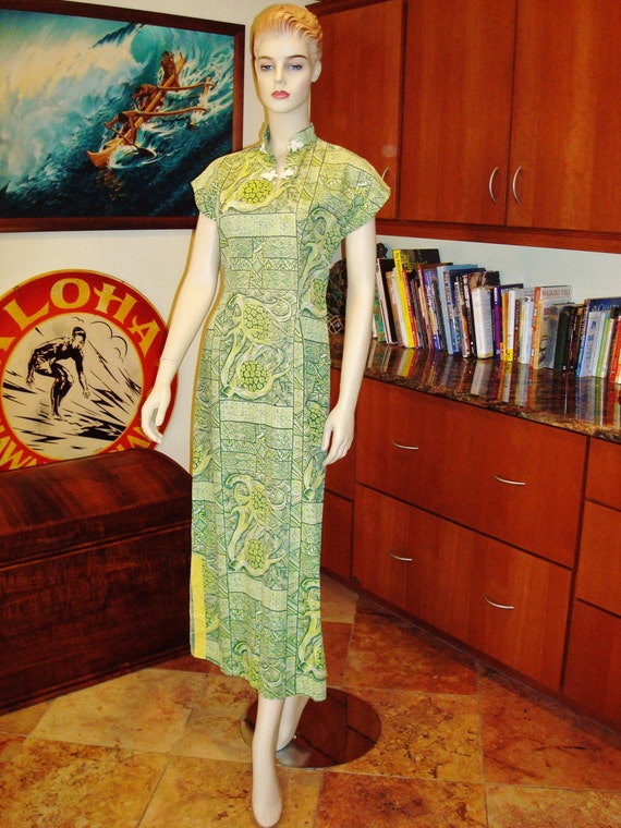 Ladies Vintage Early 50s Lauhala Pake Sexy Wiggle