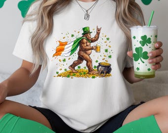 Camiseta de Pie Grande del Día de San Patricio, regalo divertido de Cyriptidcore, camiseta de Sasquatchuan de la suerte